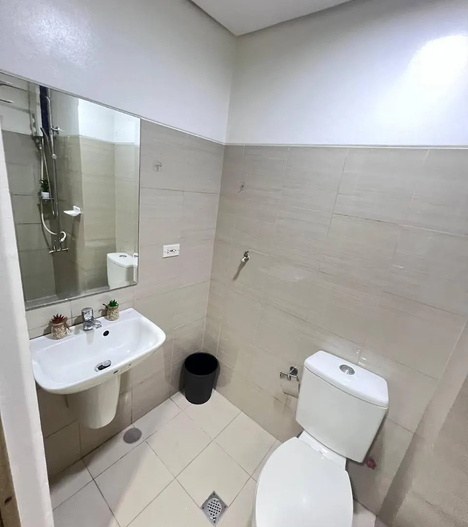 Unistay Shore Residence Amazing Pool View Manila Hotel