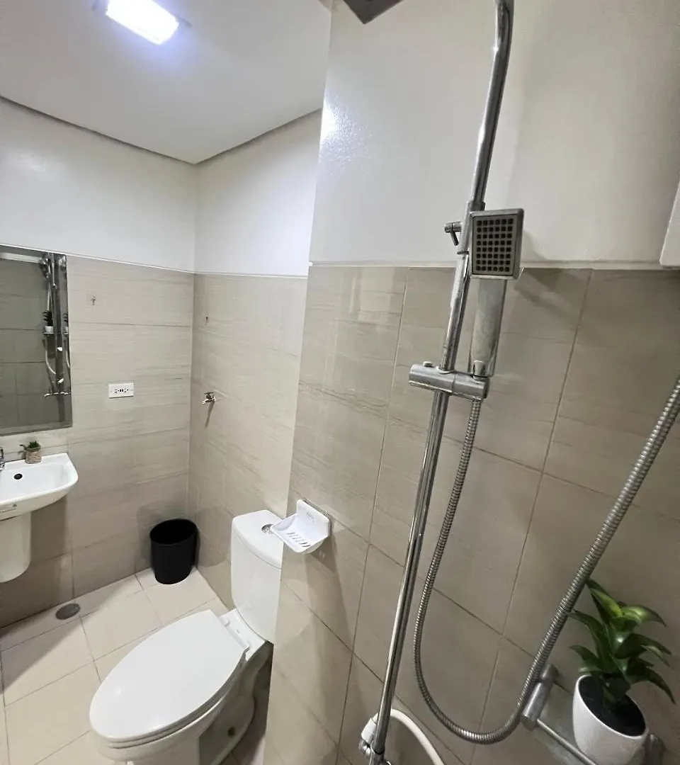 **** Hotel Unistay Shore Residence Amazing Pool View Manila Philippines
