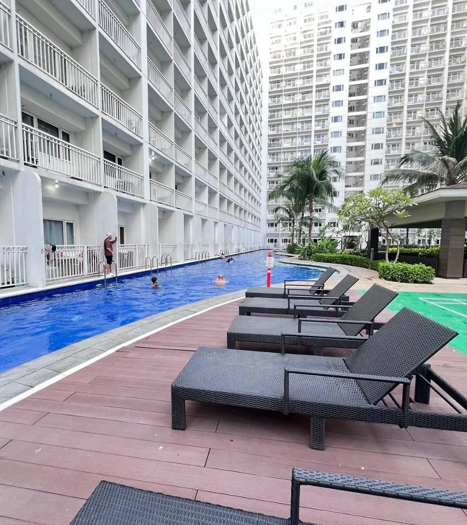 Unistay Shore Residence Amazing Pool View Manila 4*,