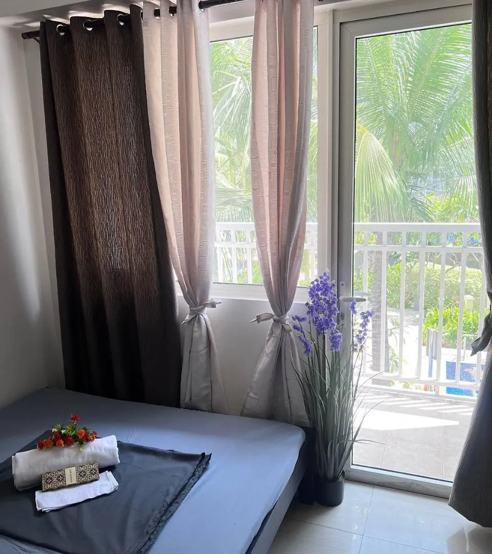 Hotel Unistay Shore Residence Amazing Pool View Manila